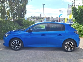 Used Peugeot 208 2023 for sale - 79306132: Photo