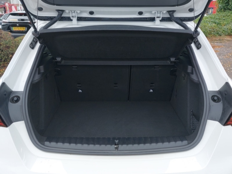 Used BMW 1 Series 2025 for sale - 76566912: Photo 8