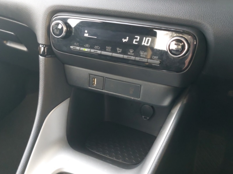 Used Toyota Yaris 2023 for sale - 77251800: Photo 18