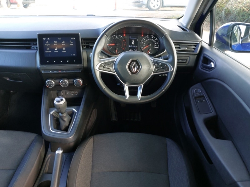 Used Renault Clio 2021 for sale - 77837876: Photo 12