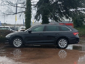 Used Skoda Octavia 2025 for sale - 77669933: Photo