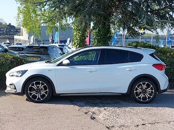 Used Ford Focus 2020 for sale - 78342398: Photo