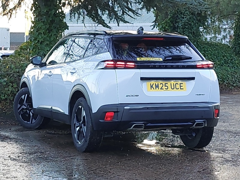 Used Peugeot 2008 2025 for sale - 76834536: Photo 3