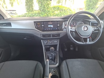 Used Volkswagen Polo 2018 for sale - 79242944: Photo
