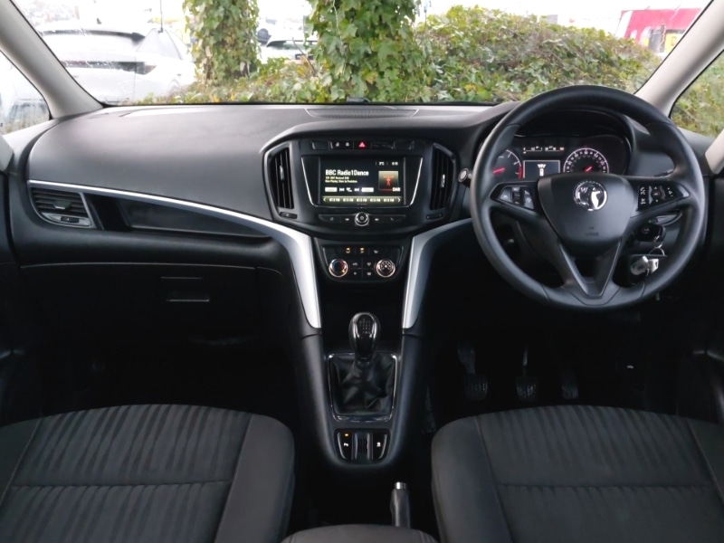 Used Vauxhall Zafira 2017 for sale - 77160143: Photo 2