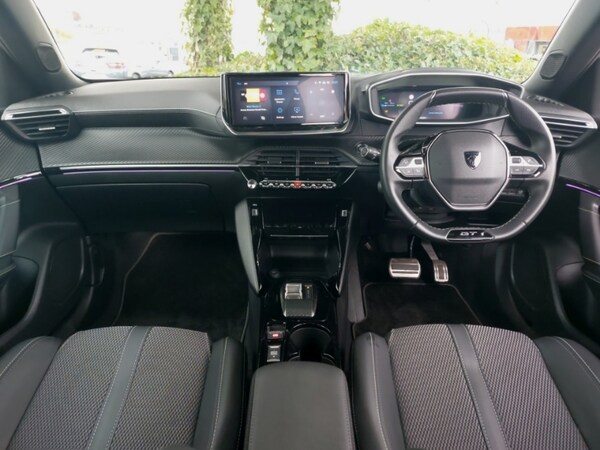 Used Peugeot 2008 2024 for sale - 76238327: Photo 2