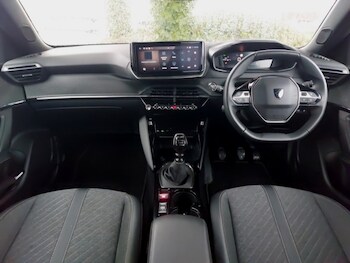 Used Peugeot 2008 2024 for sale - 77357935: Photo