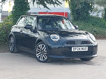 Used MINI Cooper 2024 for sale - 78202780: Photo