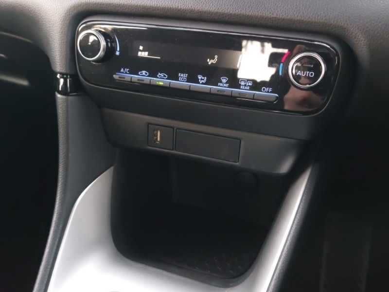 Used Toyota Yaris 2023 for sale - 77108078: Photo 17