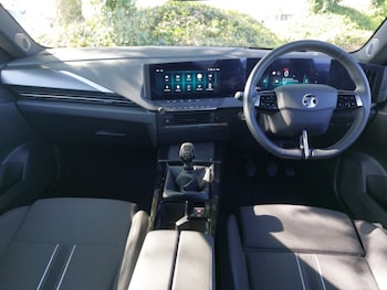 Used Vauxhall Astra 2025 for sale - 78312316: Photo