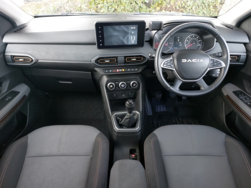 Used Dacia Jogger 2024 for sale - 77873843: Photo 2