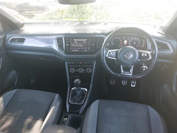 Used Volkswagen T-Roc 2019 for sale - 78474043: Photo
