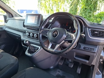 Used Renault Trafic 2024 for sale - 79153117: Photo