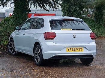 Used Volkswagen Polo 2019 for sale - 76548868: Photo