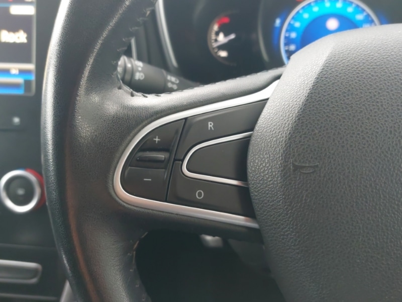 Used Renault Megane 2017 for sale - 76379415: Photo 13