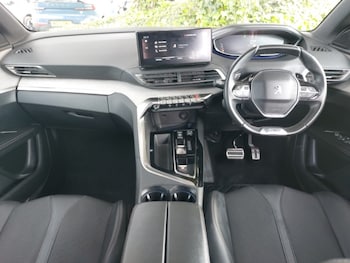 Used Peugeot 5008 2023 for sale - 78740568: Photo