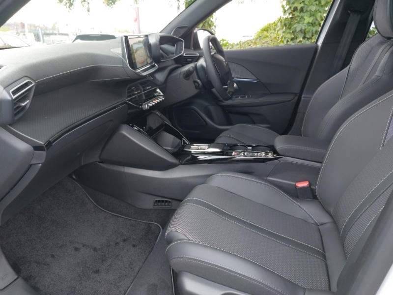 Used Peugeot 2008 2025 for sale - 76464989: Photo 5