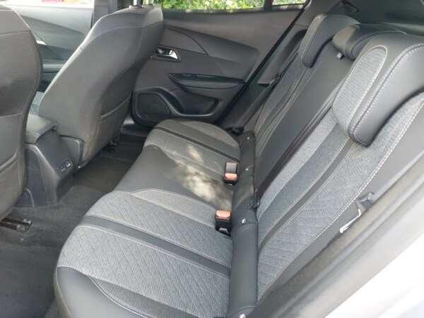 Used Peugeot 2008 2024 for sale - 75622269: Photo 6