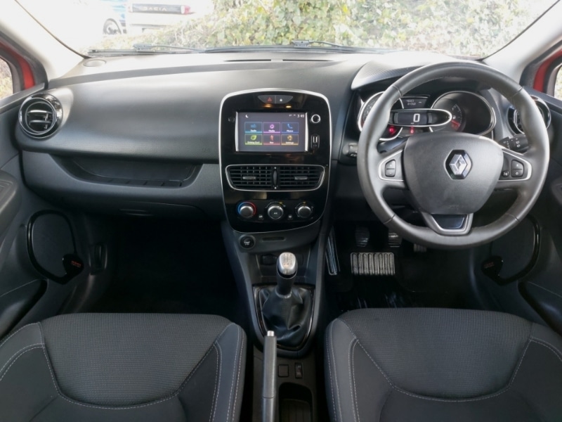 Used Renault Clio 2018 for sale - 78046309: Photo 2