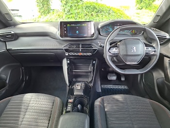 Used Peugeot 2008 2023 for sale - 78928539: Photo