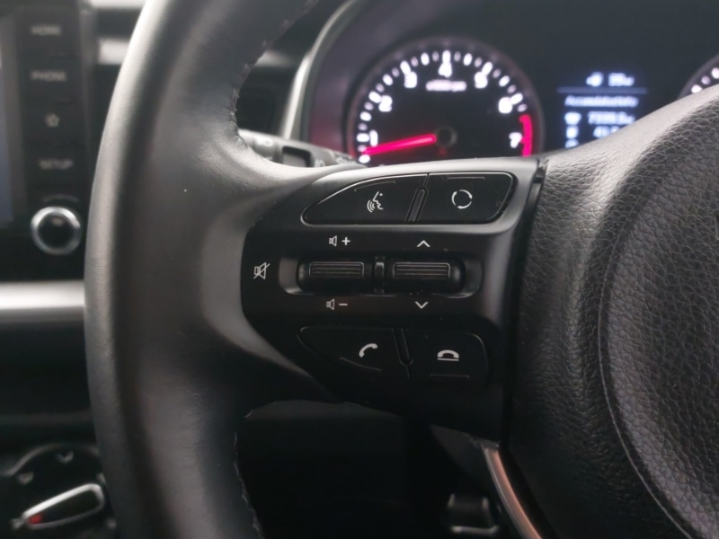 Used Kia Stonic 2018 for sale - 77352984: Photo 13