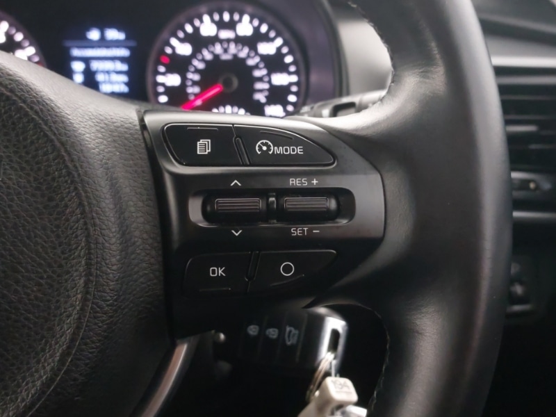 Used Kia Stonic 2018 for sale - 77352984: Photo 14