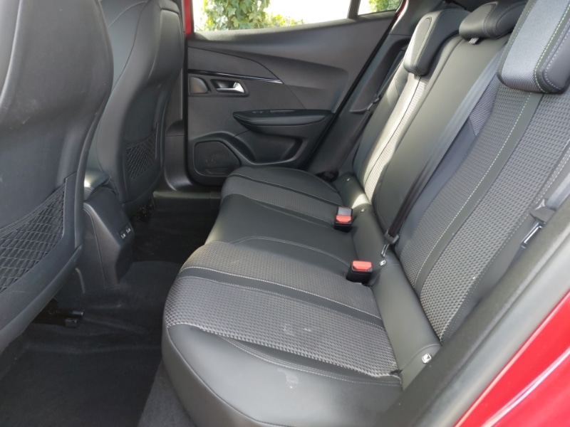 Used Peugeot 2008 2023 for sale - 78071180: Photo 6