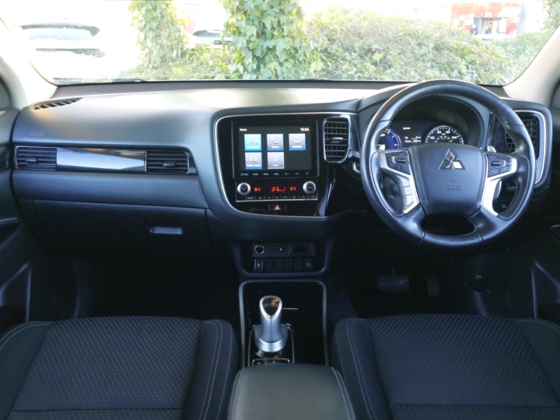 Used Mitsubishi Outlander 2020 for sale - 76639026: Photo 2