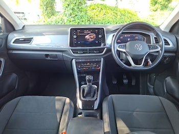 Used Volkswagen T-Roc 2023 for sale - 79011218: Photo
