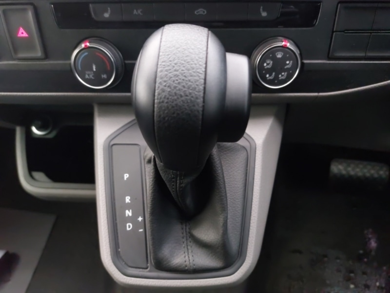 Used Volkswagen Transporter 2024 for sale - 76893467: Photo 12