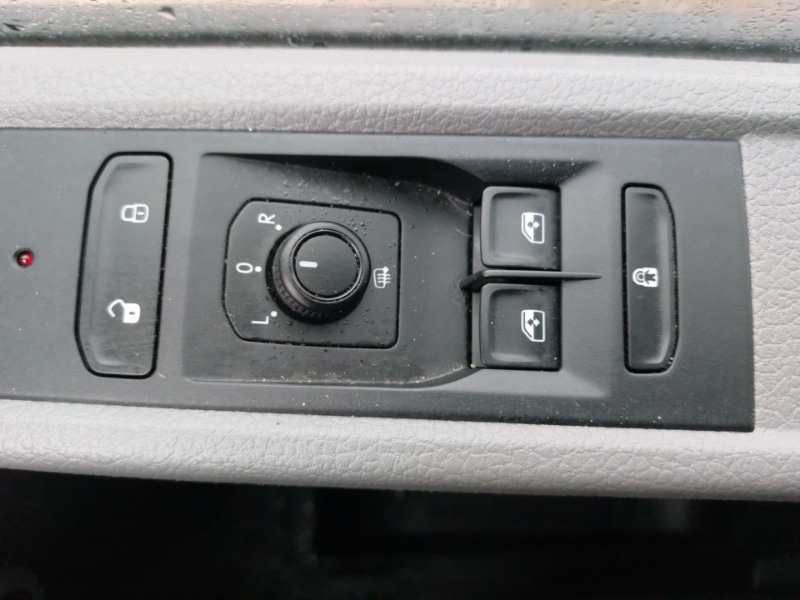 Used Volkswagen Transporter 2024 for sale - 76893467: Photo 14