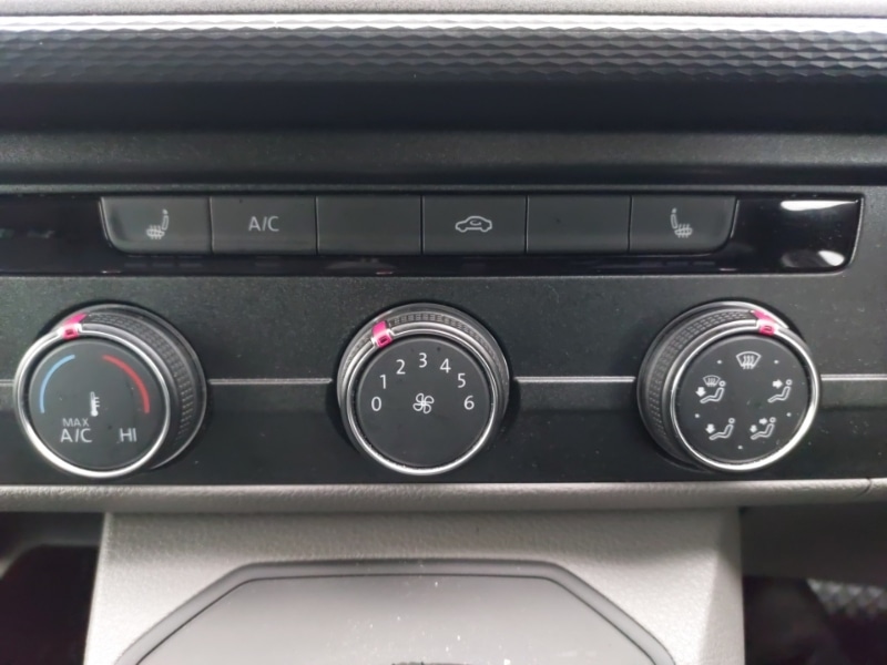 Used Volkswagen Transporter 2024 for sale - 76893467: Photo 17