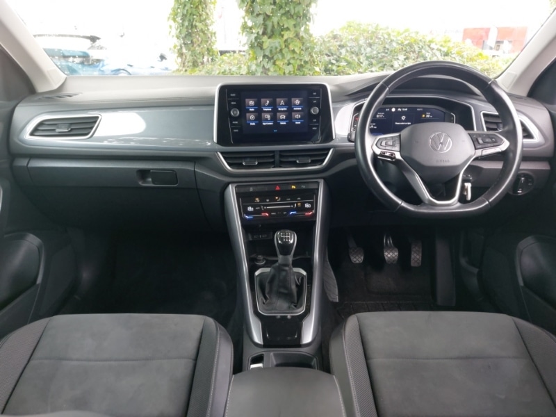 Used Volkswagen T-Roc 2022 for sale - 76403628: Photo 2