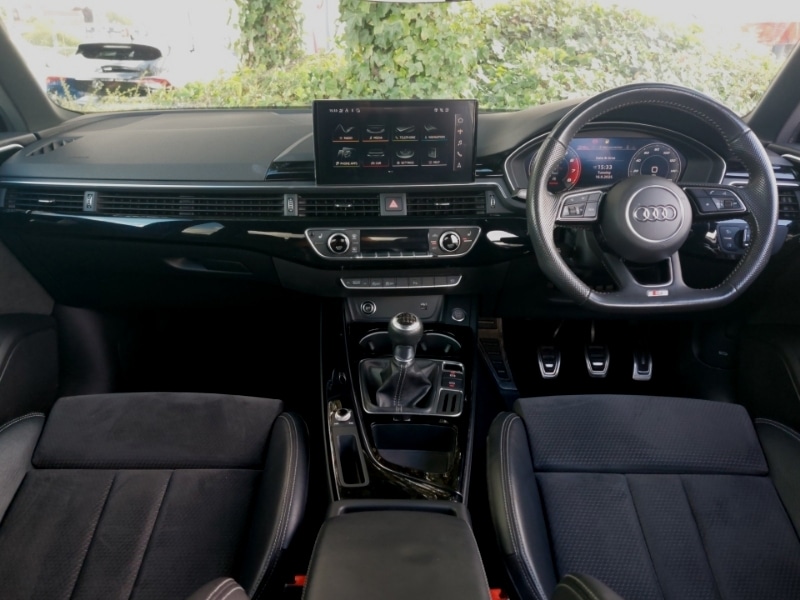 Used Audi A4 2020 for sale - 76683510: Photo 2