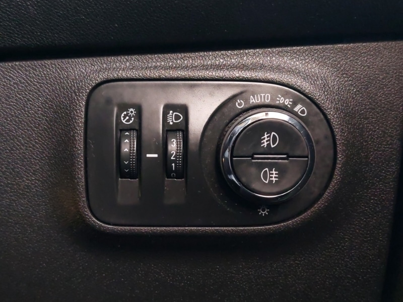 Used Vauxhall Corsa 2018 for sale - 77008750: Photo 16