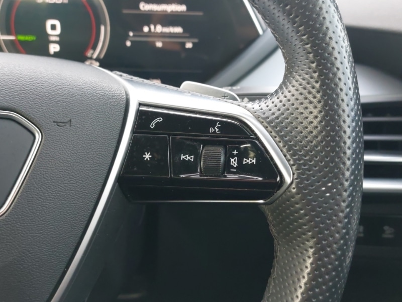 Used Audi e-tron GT 2023 for sale - 77544438: Photo 14