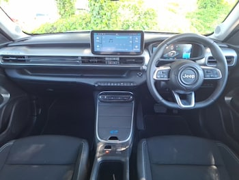 Used Jeep Avenger 2024 for sale - 78910169: Photo