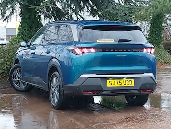 Used Peugeot 5008 2025 for sale - 76951599: Photo