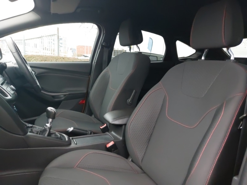 Used Ford Focus 2017 for sale - 78051750: Photo 18