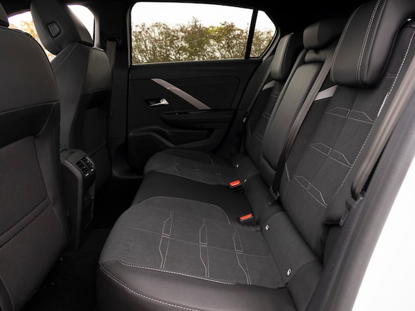 Used Vauxhall Astra 2025 for sale - 76331720: Photo 6
