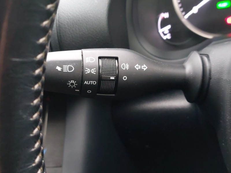 Used Lexus IS 2019 for sale - 77652083: Photo 16