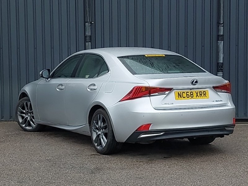 Used Lexus IS 2019 for sale - 77652083: Photo 3