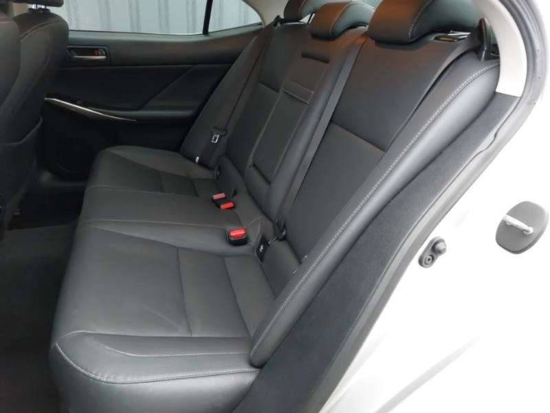 Used Lexus IS 2019 for sale - 77652083: Photo 6