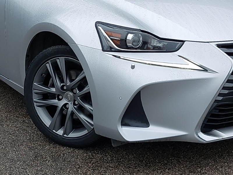 Used Lexus IS 2019 for sale - 77652083: Photo 9