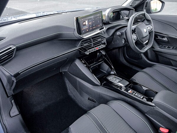 Used Peugeot 2008 2025 for sale - 76309034: Photo 5
