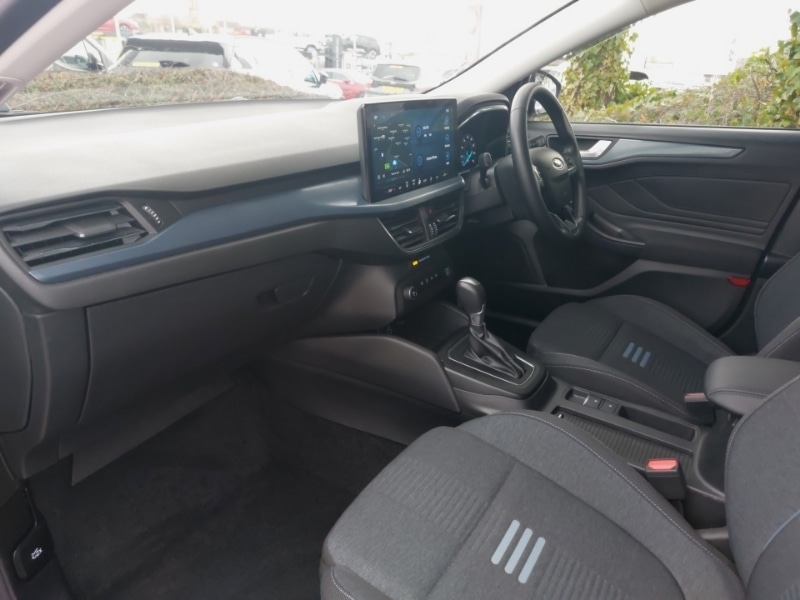 Used Ford Focus 2023 for sale - 77644390: Photo 5