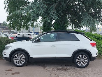 Used Volkswagen T-Roc 2018 for sale - 78740575: Photo
