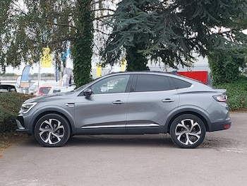 Used Renault Arkana 2023 for sale - 76354307: Photo