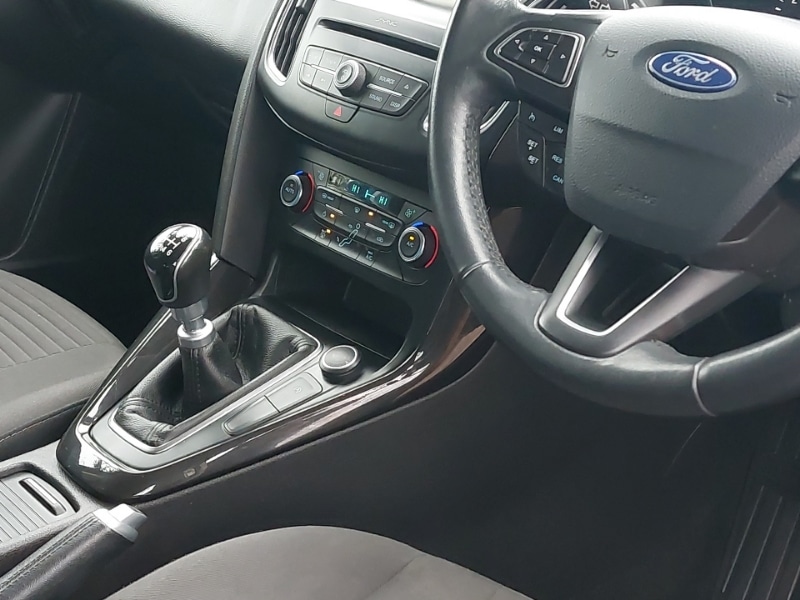 Used Ford Focus 2017 for sale - 76885310: Photo 19