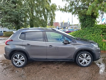 Used Peugeot 2008 2019 for sale - 79586451: Photo